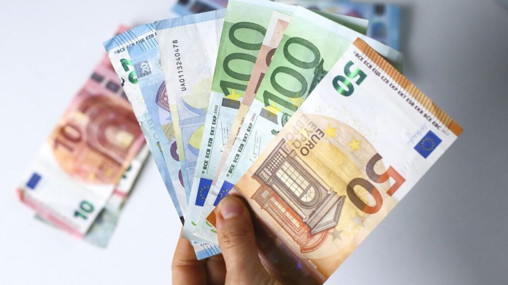 بنسبة قياسية.. ارتفاع الدرهم مقابل الأورو
