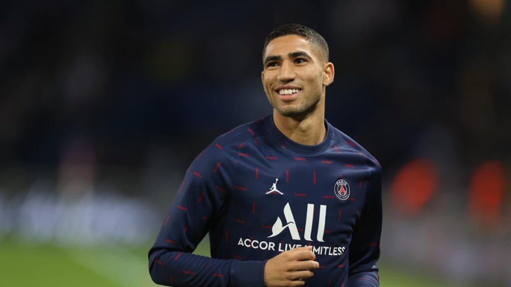 حكيمي يحتل الرتبة الأولى كأفضل ظهير أيمن في العالم