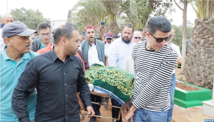 تشييع جثمان الراحلة عائشة الشنا