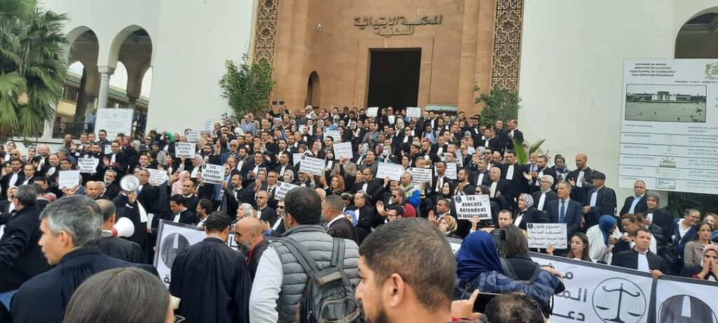 المحامون المرسبون يصعدون ضد وزارة العدل
