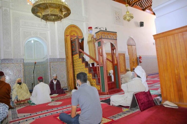 لأول مرة تنشر التفاصيل.. هذه هي أجور الأئمة والخطباء والمؤذنين بالمغرب