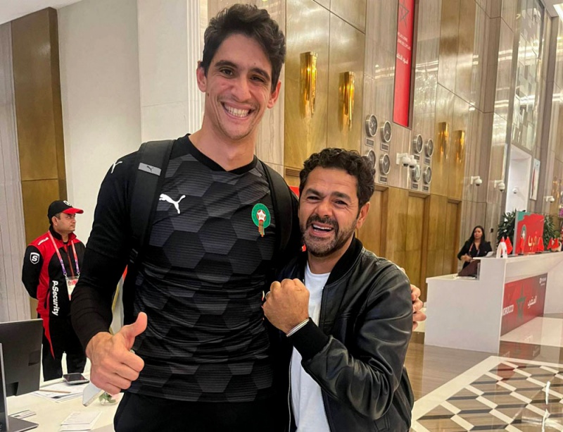 مشاهير من أصل مغربي يشجعون أسود الأطلس