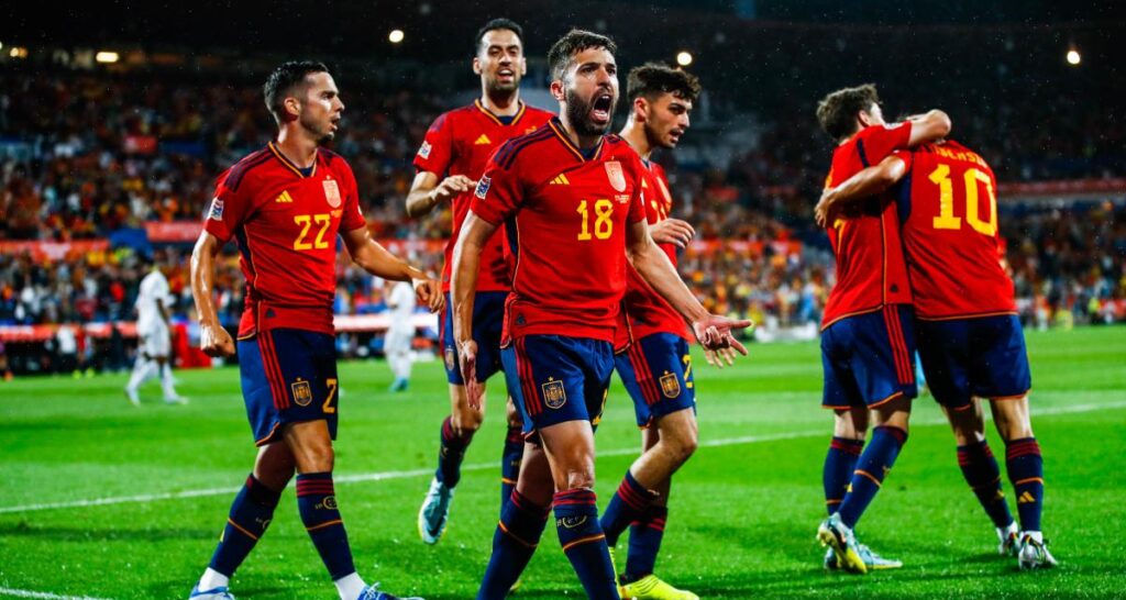 بسبب المغرب.. أسطورة المنتخب المكسيكي يتهم اسبانيا