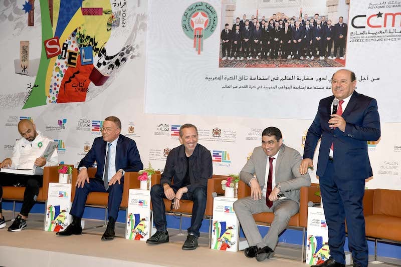بحضور لقجع والركراكي وجاد المالح.. بوصوف يقدم موسوعة مغاربة العالم لاعبي كرة القدم