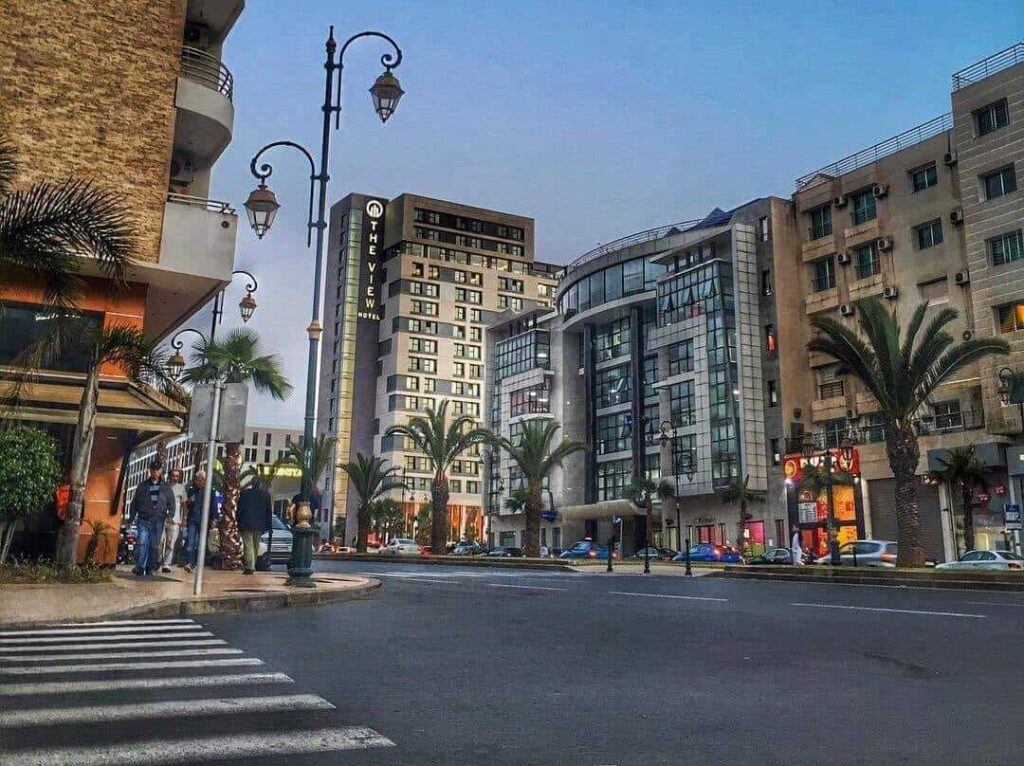 كلفة العيش في حي الرياض بالرباط: هل الفخامة تستحق الثمن؟