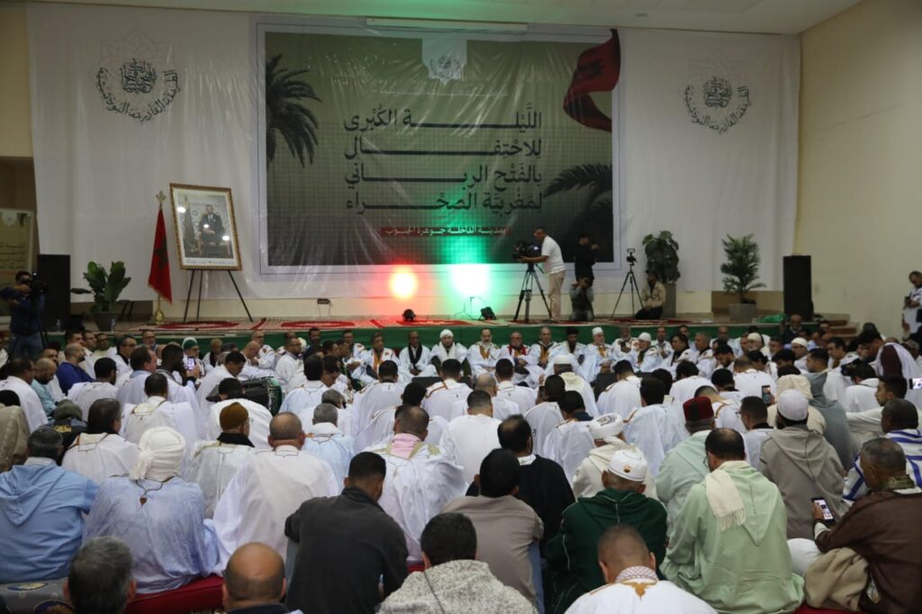 الصحراء المغربية تتنفس الذكر والسماع.. حضرة بودشيشية استثنائية بقيادة الشيخ “معاد” بالداخلة