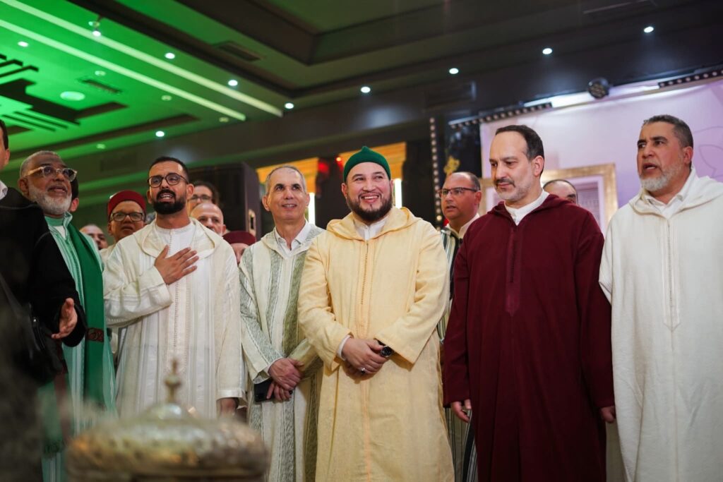 الزاوية البودشيشية تُعيد إشعاعها الروحي من الرباط بقيادة الشيخ معاذ