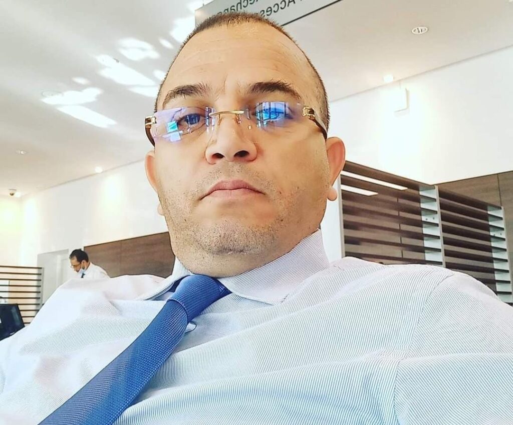 حكومة المنصوري تبدأ مسارها الدستوري بسؤال محرج: أين ثقة مجلس النواب؟